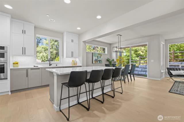 Property photo for 18116 83rd Avenue Ne, Kenmore photo 3