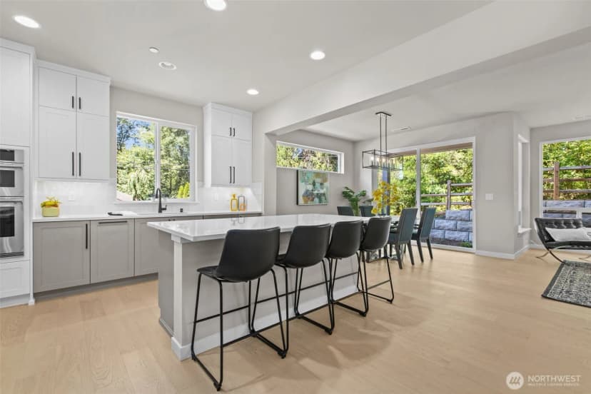 Property photo for 18116 83rd Avenue Ne, Kenmore photo 3