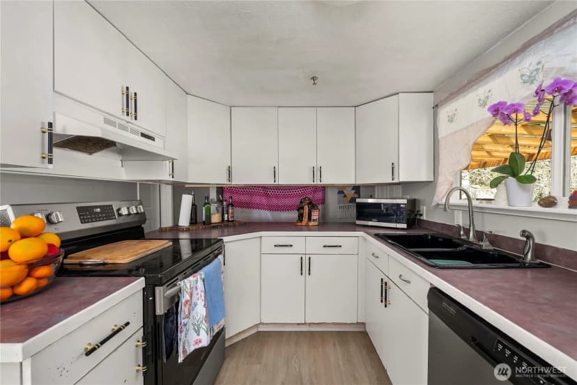 Property photo for 19054 Se 164th Street, Renton photo 9