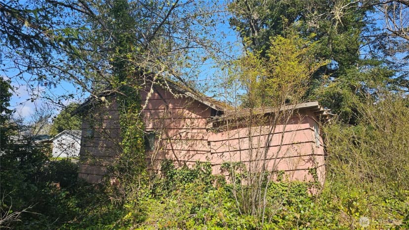 Property photo for 24402 P Street, Ocean Park photo 9