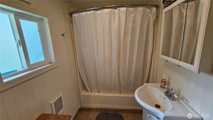 Property photo for 24402 P Street, Ocean Park photo 40