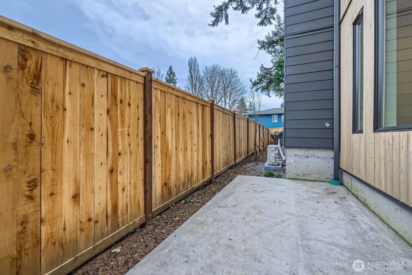Property photo for 1327 N 185th #c, Shoreline photo 27