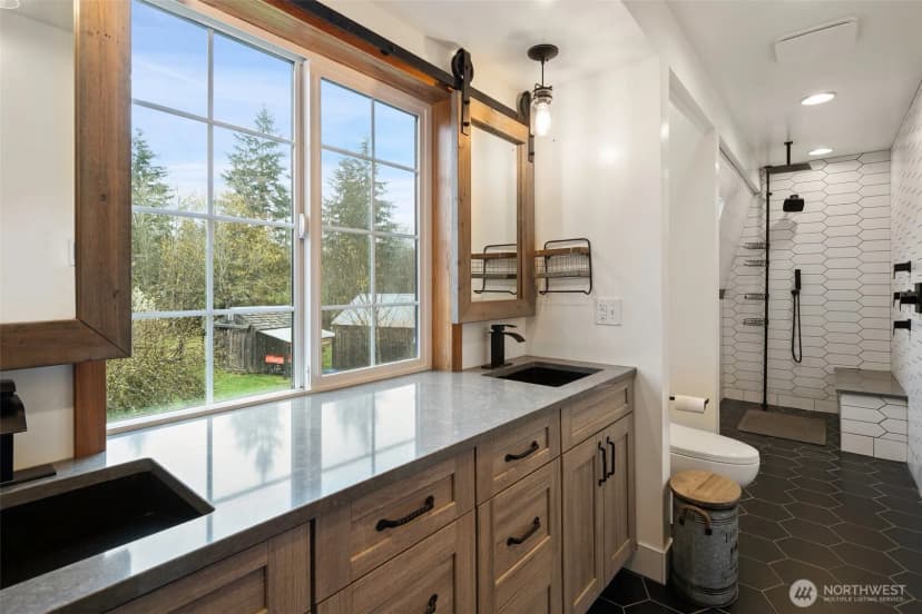 Property photo for 13505 E Victor Road, Gig Harbor photo 22