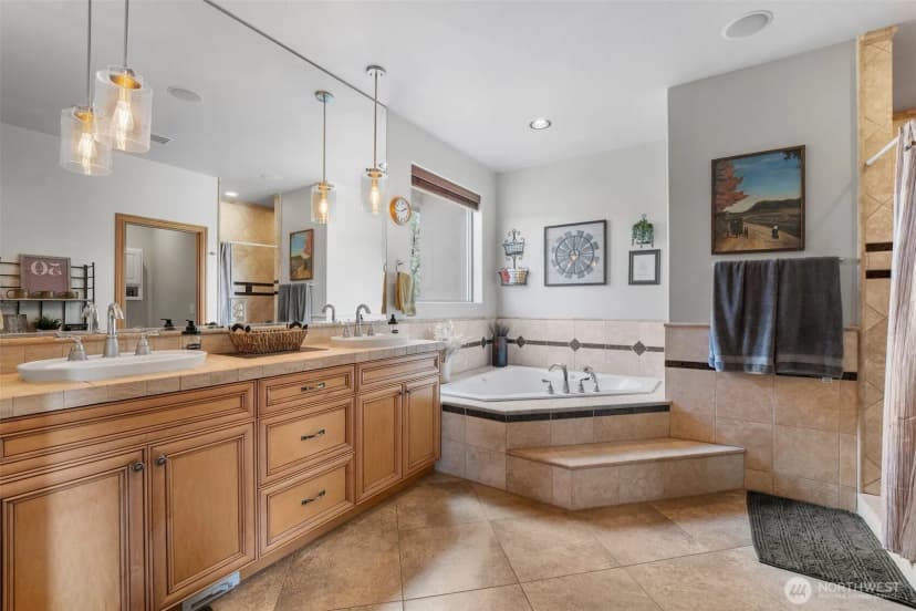 Property photo for 101607 E Ridgeview Ct, Kennewick photo 17