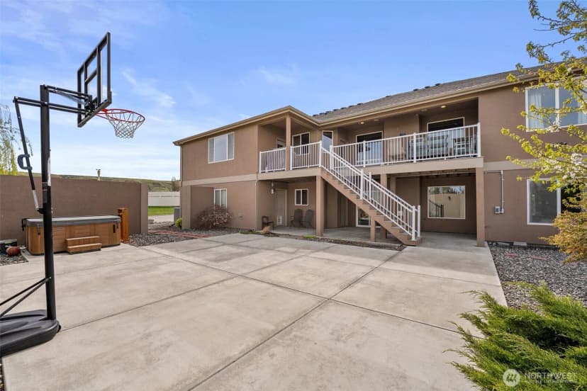 Property photo for 101607 E Ridgeview Ct, Kennewick photo 31