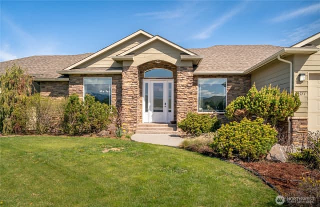 Property photo for 107 Springhill Drive, East Wenatchee photo 2