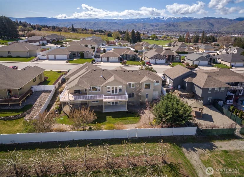 Property photo for 107 Springhill Drive, East Wenatchee photo 4