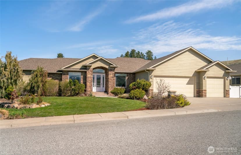 Property photo for 107 Springhill Drive, East Wenatchee