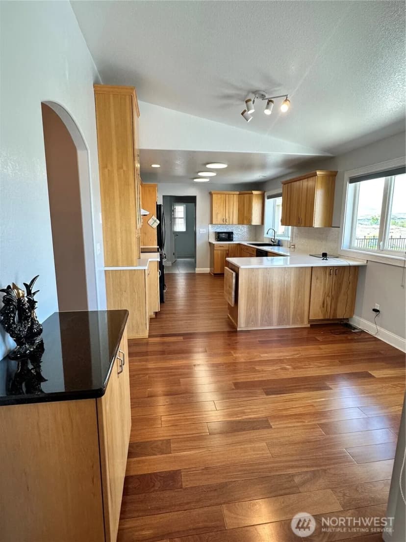 Property photo for 707 Ross Court Sw, Mattawa photo 10