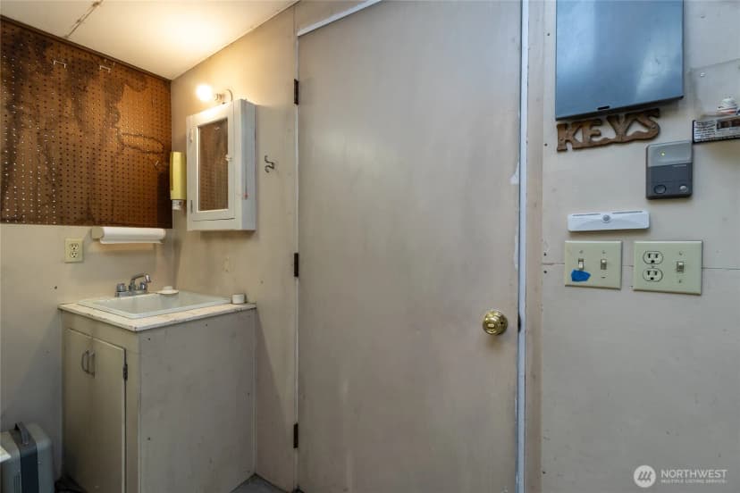 Property photo for 721 Main Street, Waitsburg photo 28