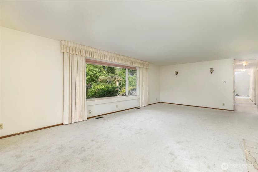 Property photo for 2233 77th Avenue Ne, Medina photo 14