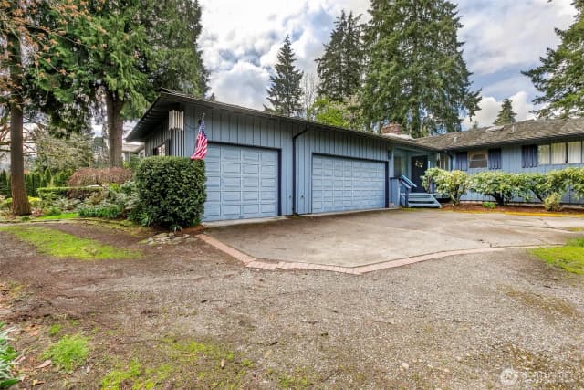 Property photo for 2233 77th Avenue Ne, Medina photo 4