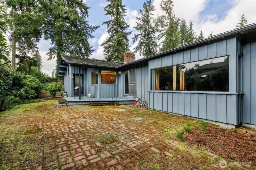 Property photo for 2233 77th Avenue Ne, Medina photo 6