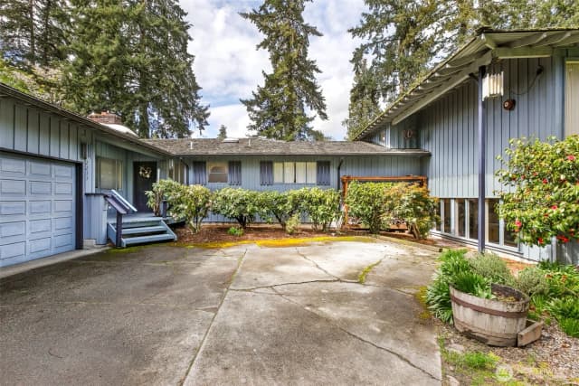 Property photo for 2233 77th Avenue Ne, Medina photo 5