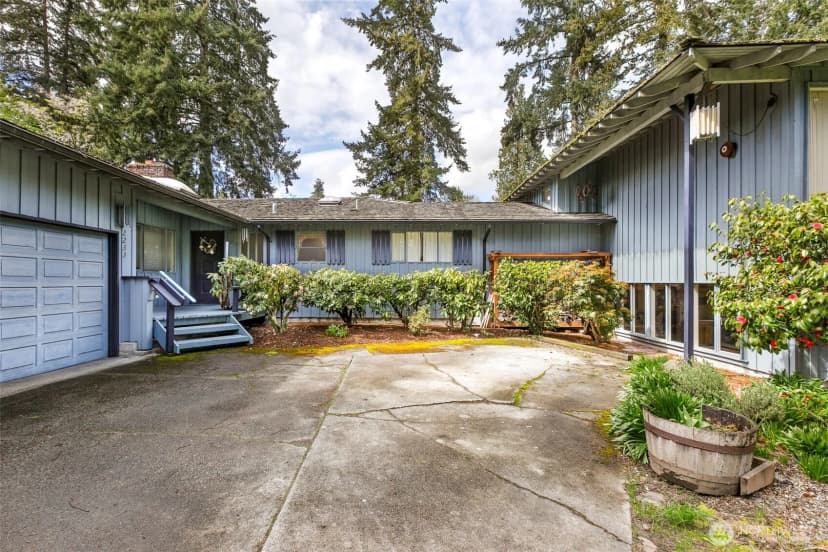 Property photo for 2233 77th Avenue Ne, Medina photo 5