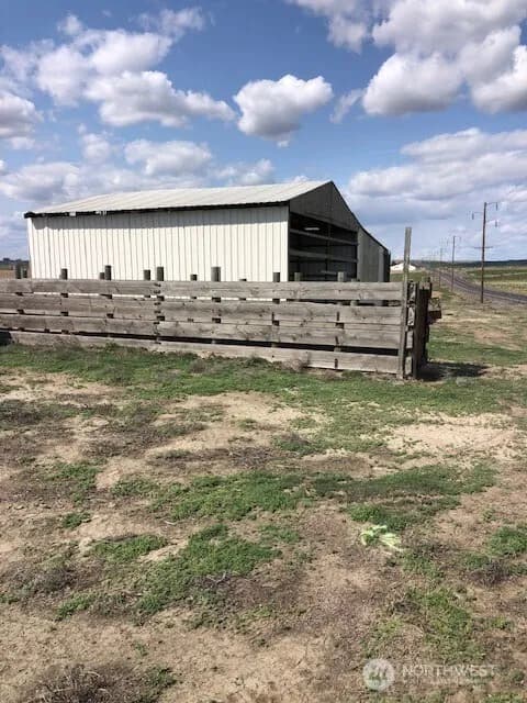 Property photo for 20868 Se Rd 2, Warden photo 39