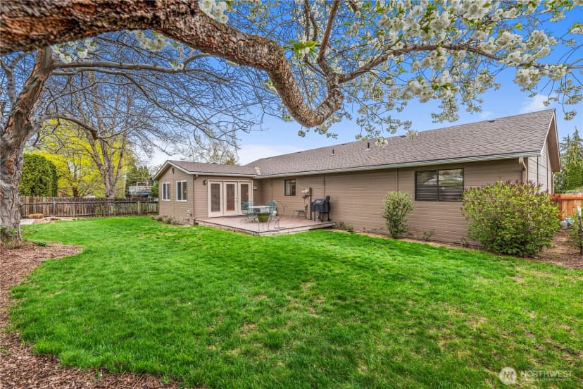 Property photo for 936 Grenz Street, Wenatchee photo 31