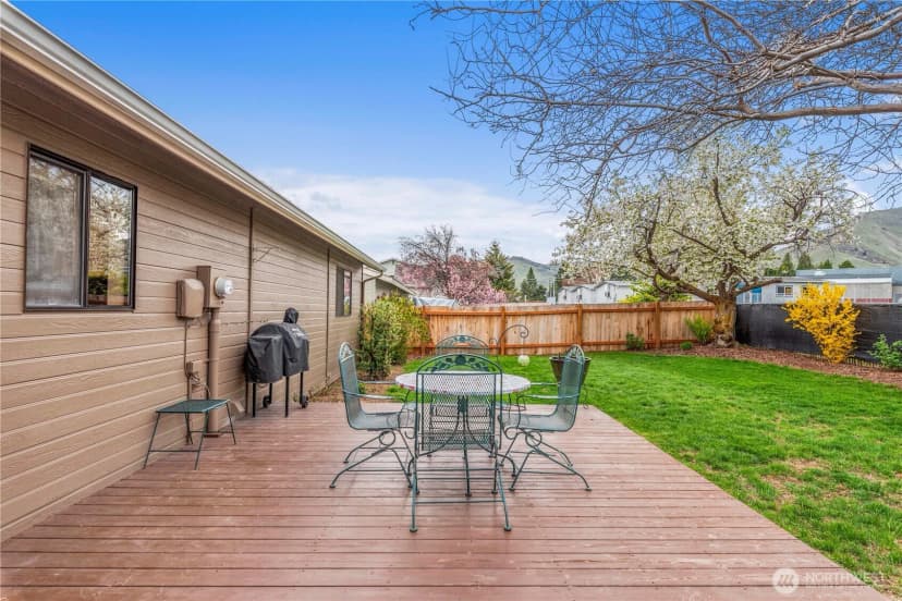 Property photo for 936 Grenz Street, Wenatchee photo 23