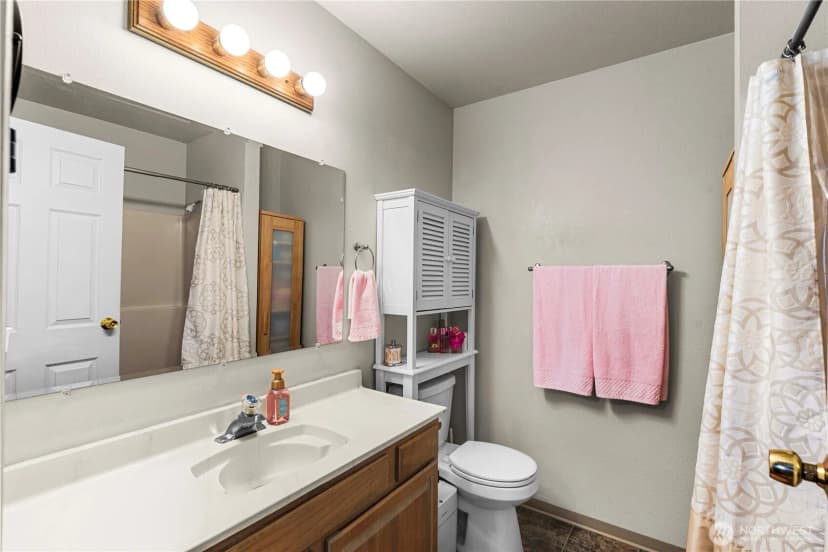 Property photo for 936 Grenz Street, Wenatchee photo 18