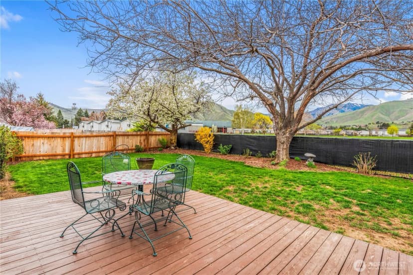 Property photo for 936 Grenz Street, Wenatchee photo 25