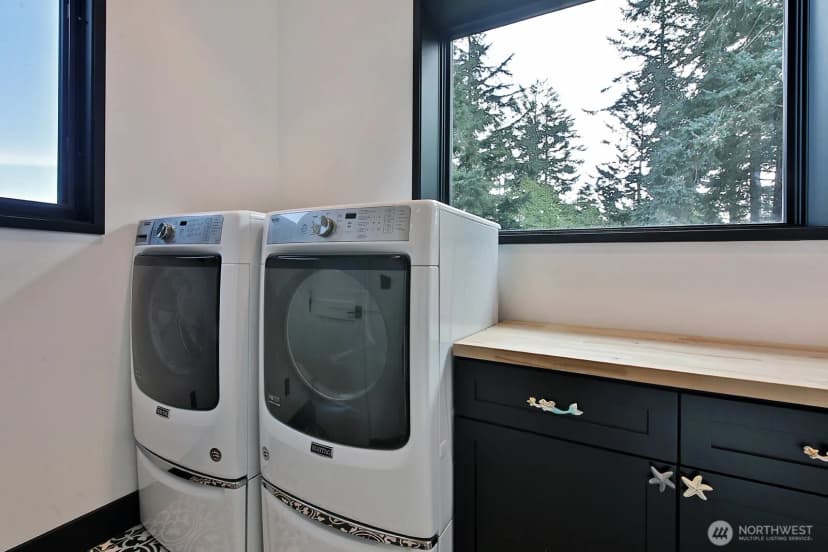 Property photo for 2265 West Beach Road, Oak Harbor photo 32