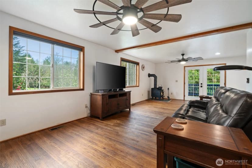 Property photo for 13505 E Victor Road, Gig Harbor photo 15
