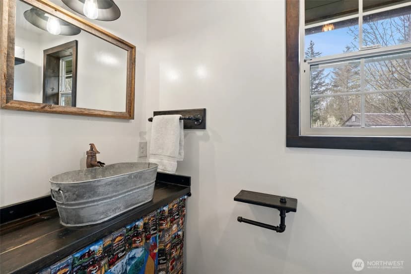 Property photo for 13505 E Victor Road, Gig Harbor photo 17