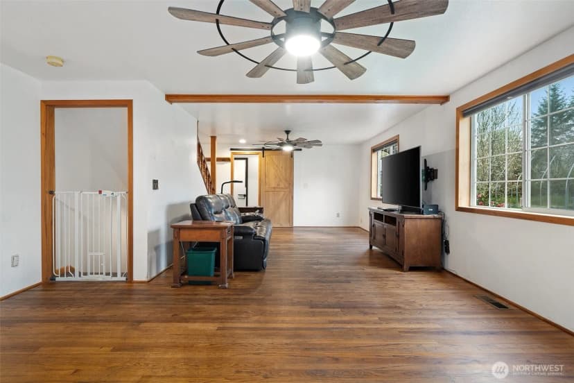Property photo for 13505 E Victor Road, Gig Harbor photo 16