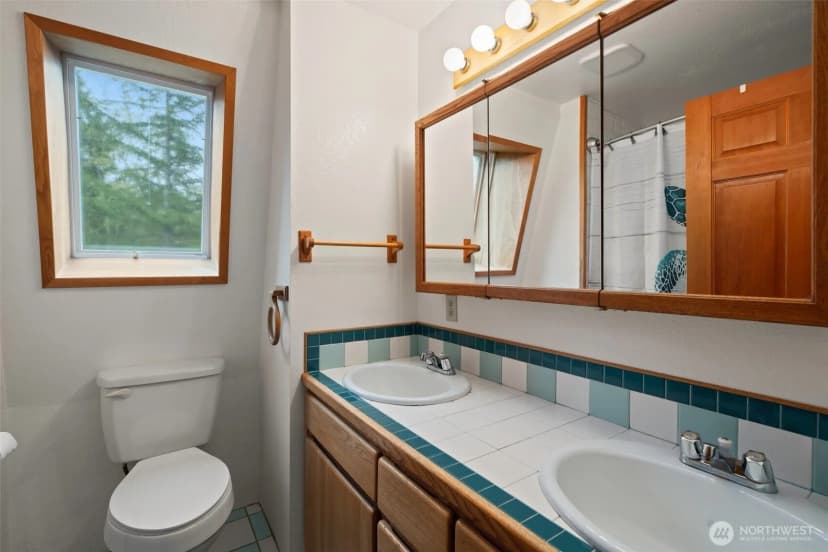 Property photo for 13505 E Victor Road, Gig Harbor photo 27
