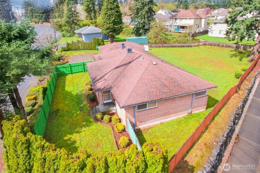 Property photo for 810 Sw 356th Street, Federal Way photo 33