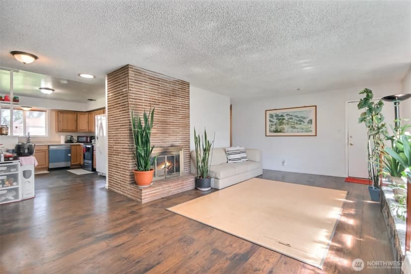 Property photo for 810 Sw 356th Street, Federal Way photo 6