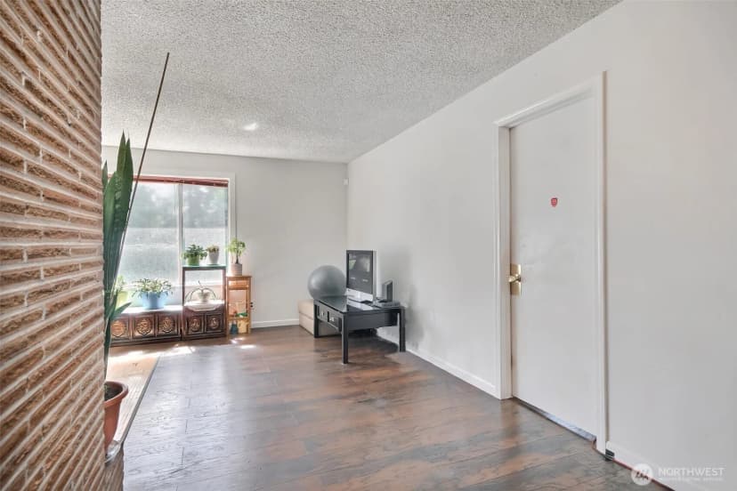 Property photo for 810 Sw 356th Street, Federal Way photo 10