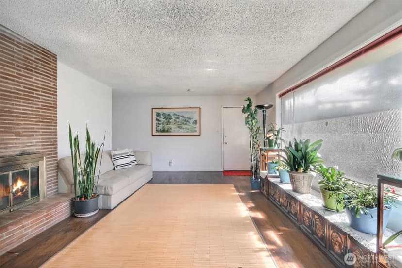 Property photo for 810 Sw 356th Street, Federal Way photo 4