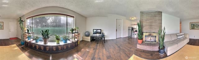 Property photo for 810 Sw 356th Street, Federal Way photo 3