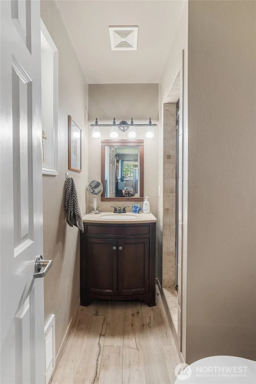 Property photo for 6507 Karjala Road, Aberdeen photo 20