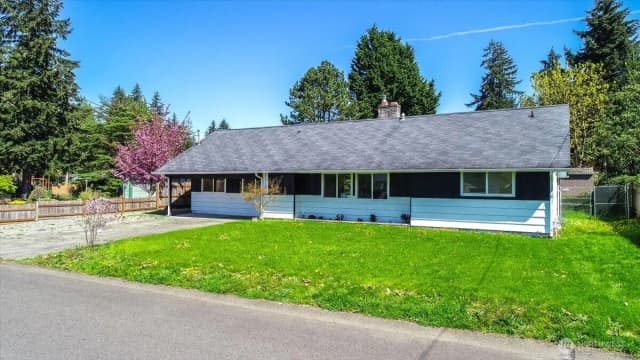 Property photo for 1328 Hensley Street Ne, Olympia photo 4