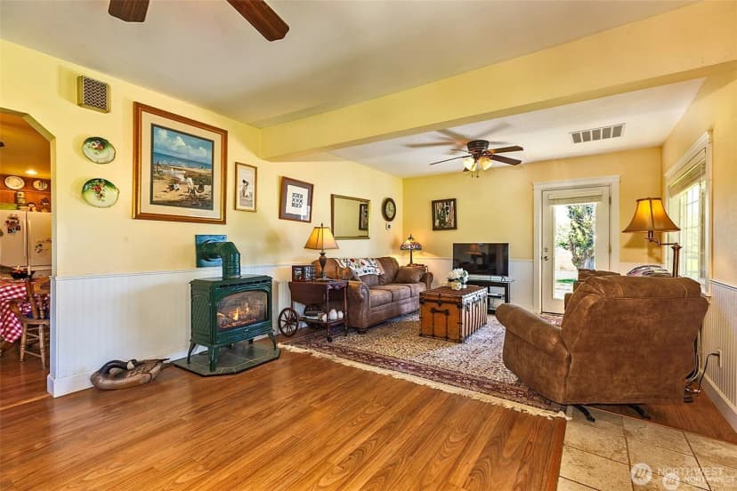 Property photo for 379 Twin Oaks Road, Chehalis photo 6