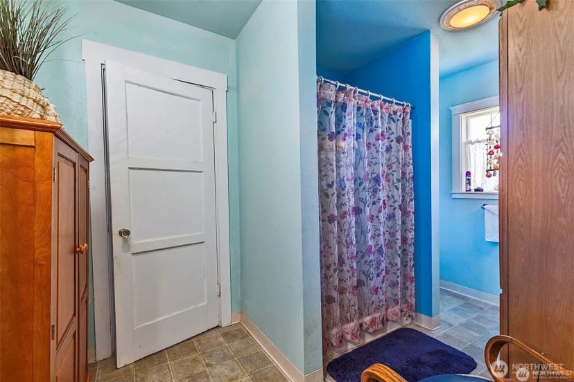 Property photo for 379 Twin Oaks Road, Chehalis photo 9