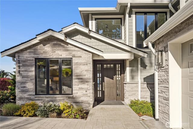 Property photo for 7254 N Mercer Way, Mercer Island photo 2
