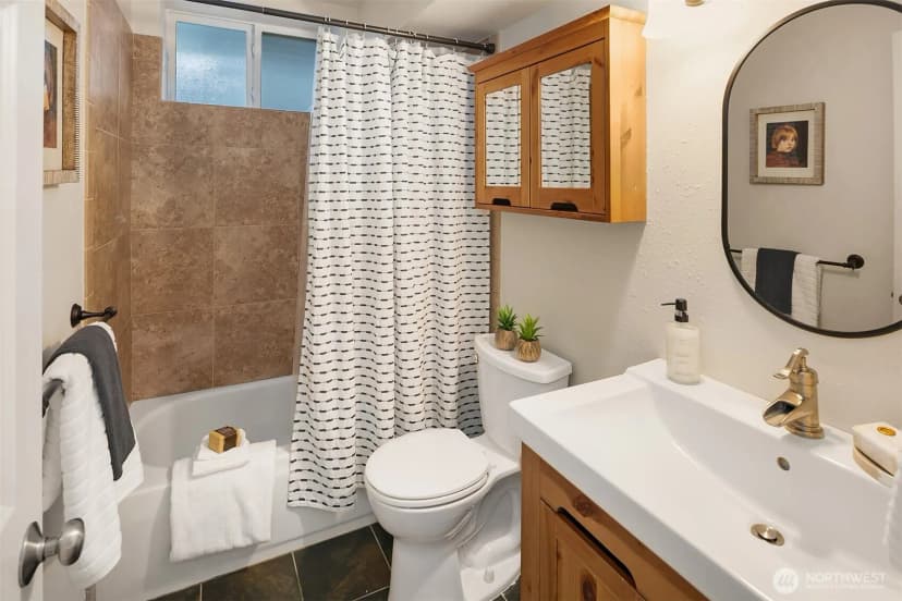 Property photo for 11820 Ne 145th Street, Kirkland photo 27