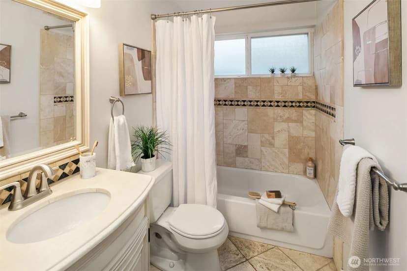 Property photo for 11820 Ne 145th Street, Kirkland photo 19