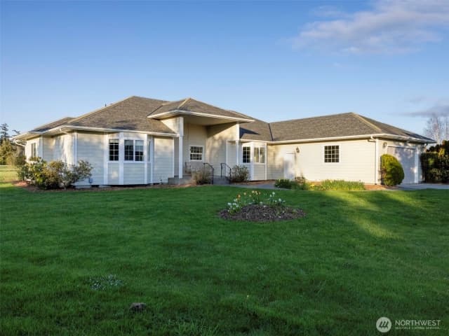 Property photo for 41 Kula Lane, Sequim