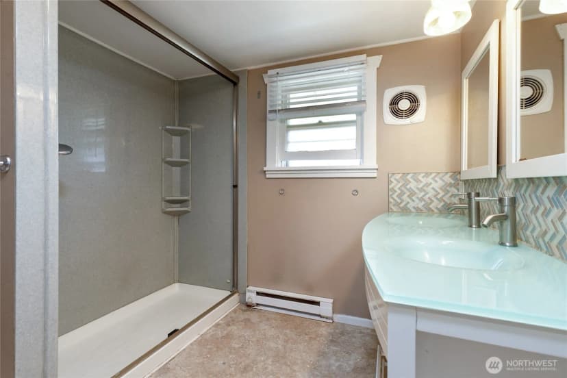 Property photo for 324 Roosevelt Drive, Grand Coulee photo 11