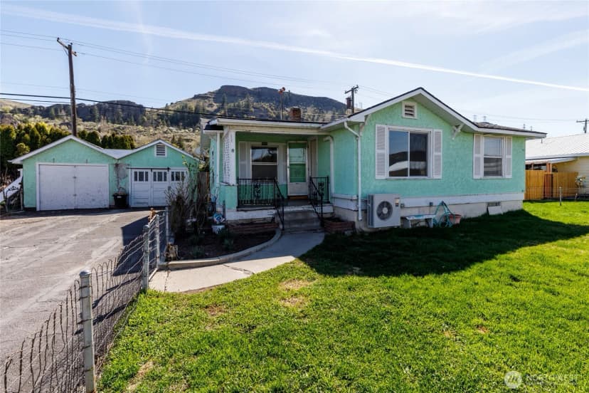 Property photo for 324 Roosevelt Drive, Grand Coulee