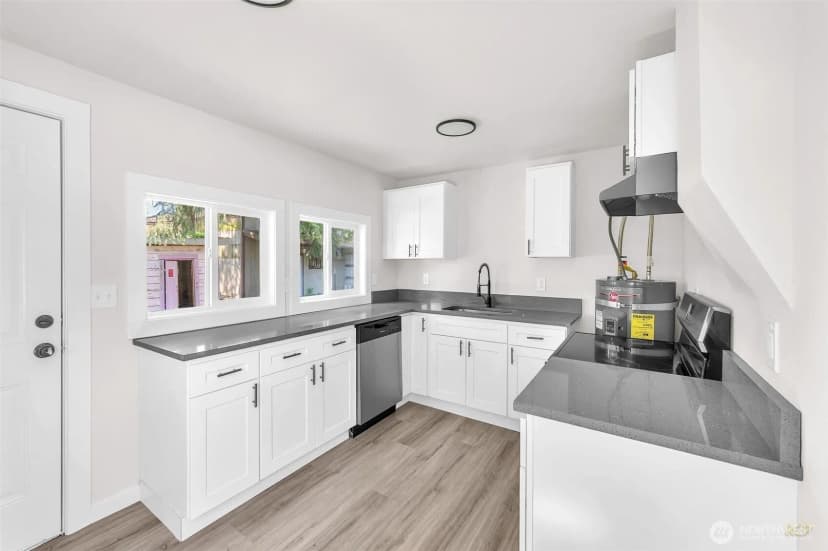 Property photo for 205 Nw 2nd Avenue, Kelso photo 32