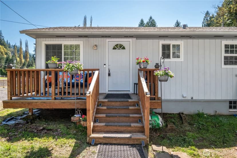 Property photo for 1337 Coal Creek Road, Longview photo 3