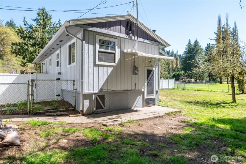 Property photo for 1337 Coal Creek Road, Longview photo 29