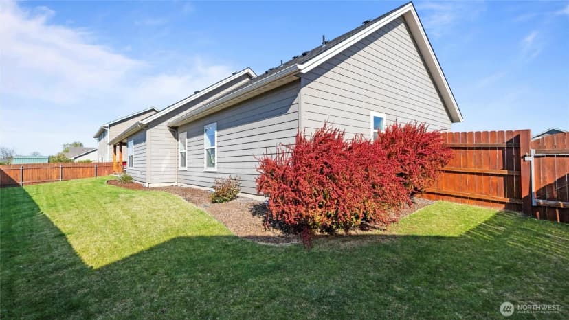 Property photo for 131 Nw Blalock Dr., College Place photo 24