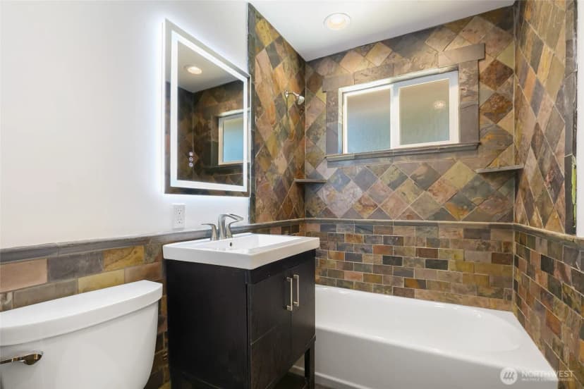 Property photo for 5804 176th Street Sw, Lynnwood photo 18