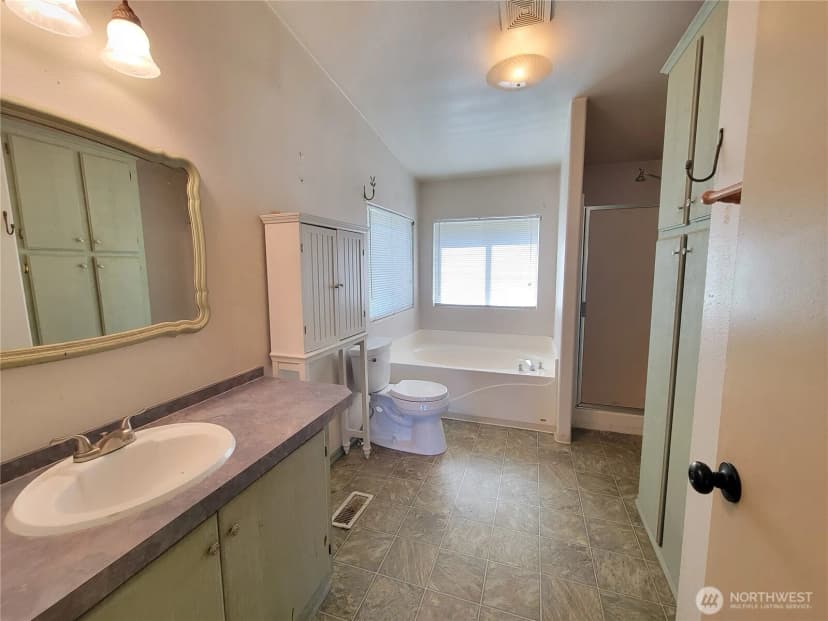 Property photo for 510 Remington Drive, Kelso photo 15